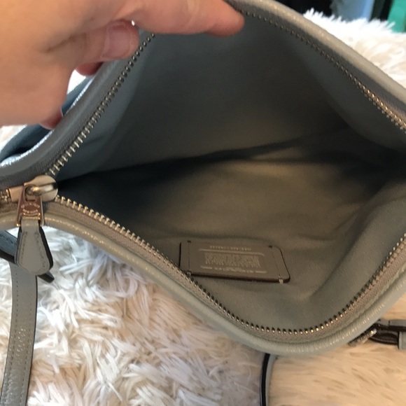 Coach File Crossbody F28035 - Picture 11 of 12